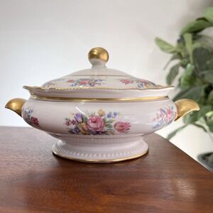 Castleton Rose Bone China Covered Vegetable Soup Serving Bowl Lid Romantic *READ